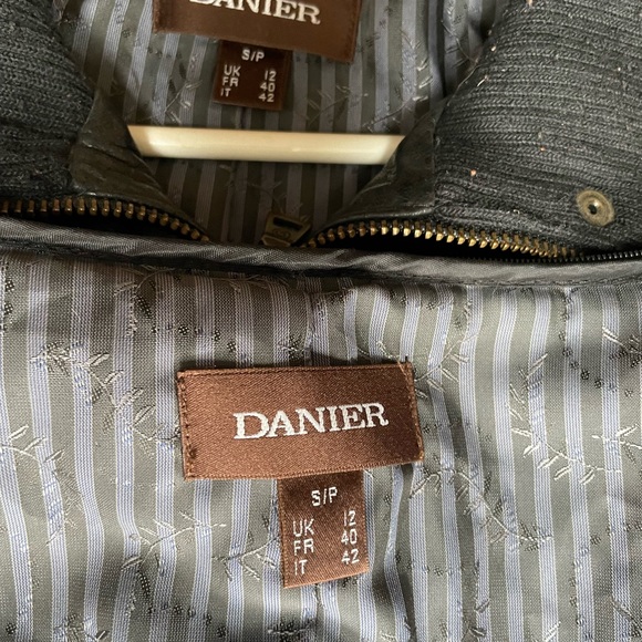 Y2K Black Danier Leather biker/moto Jacket (Short/bomber length) size small - Picture 11 of 13